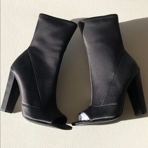 Brand New Steve Madden Black Satin Booties